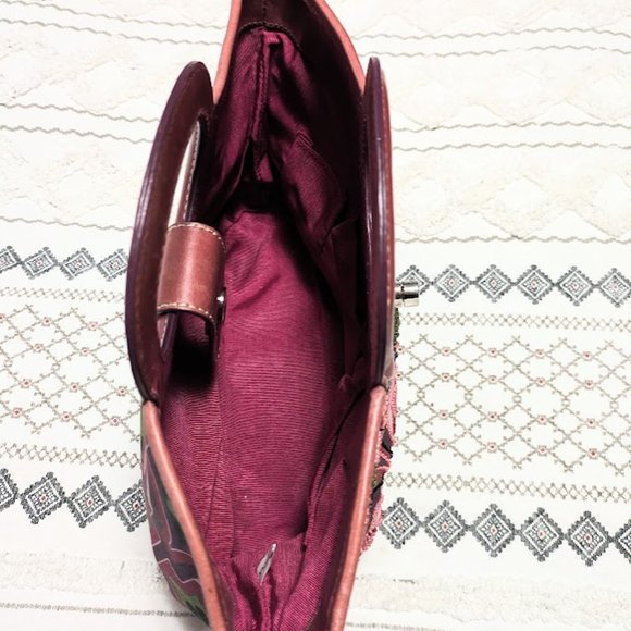 Isabella Fiore Vintage Y2K Beaded Floral Purse Handbag - Picture 7 of 7